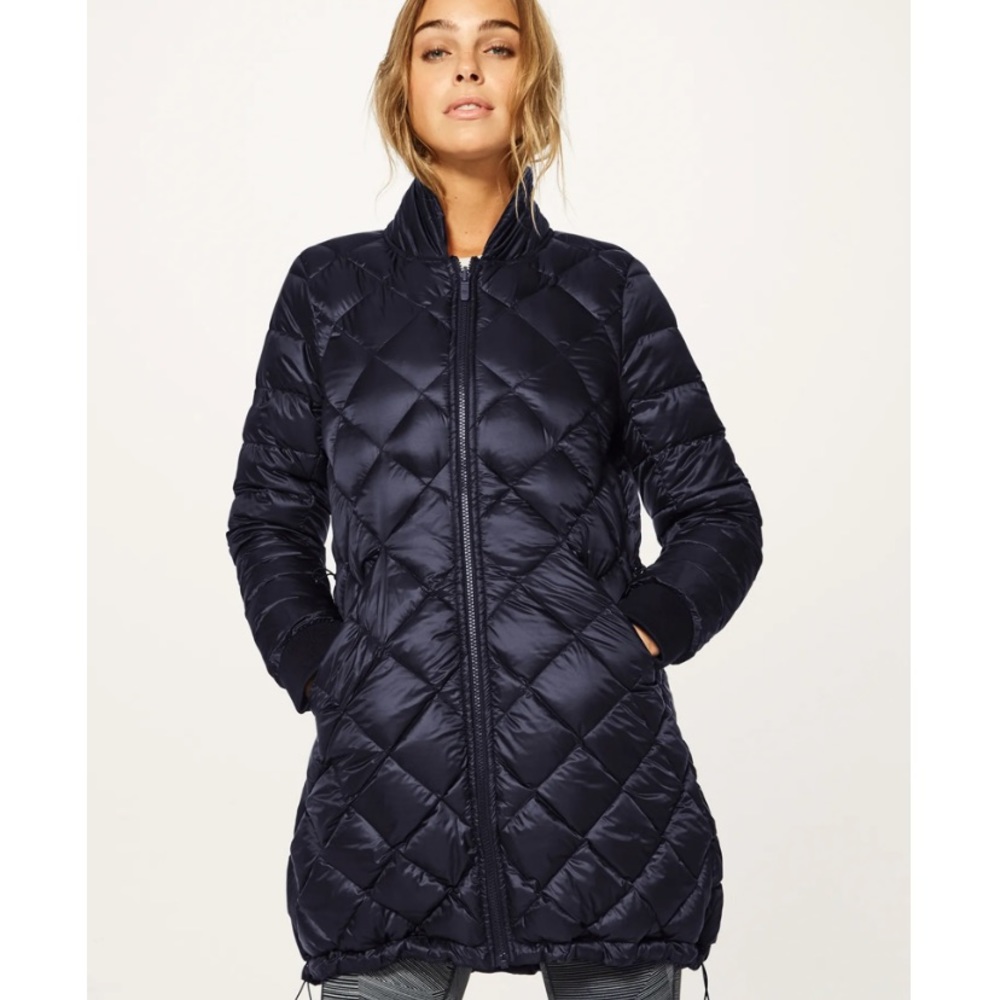 LULULEMON sz 8 NO SHIVERS Down Bomber JACKET Navy